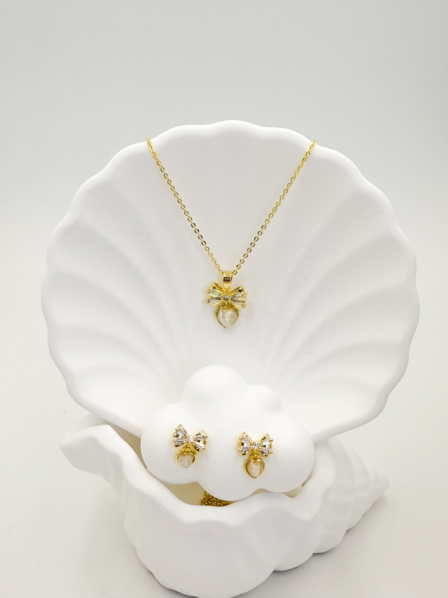 Collar Dorado con Aretes CDA10