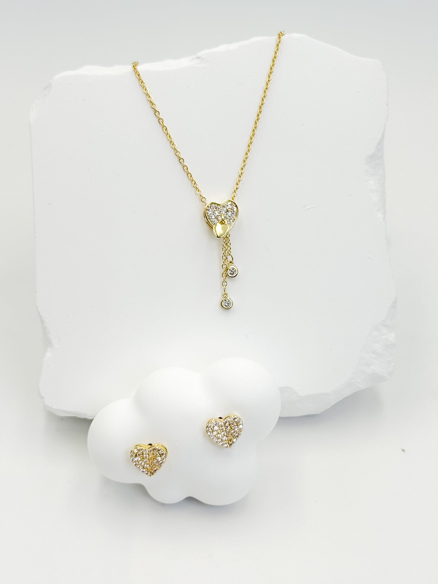 Collar Dorado con Aretes CDA1