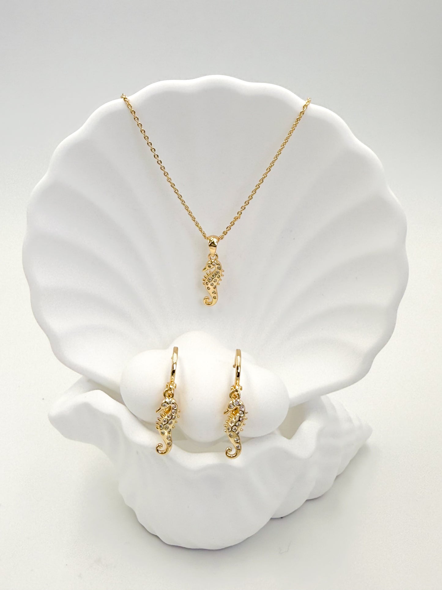 Collar Dorado con Aretes CDA8