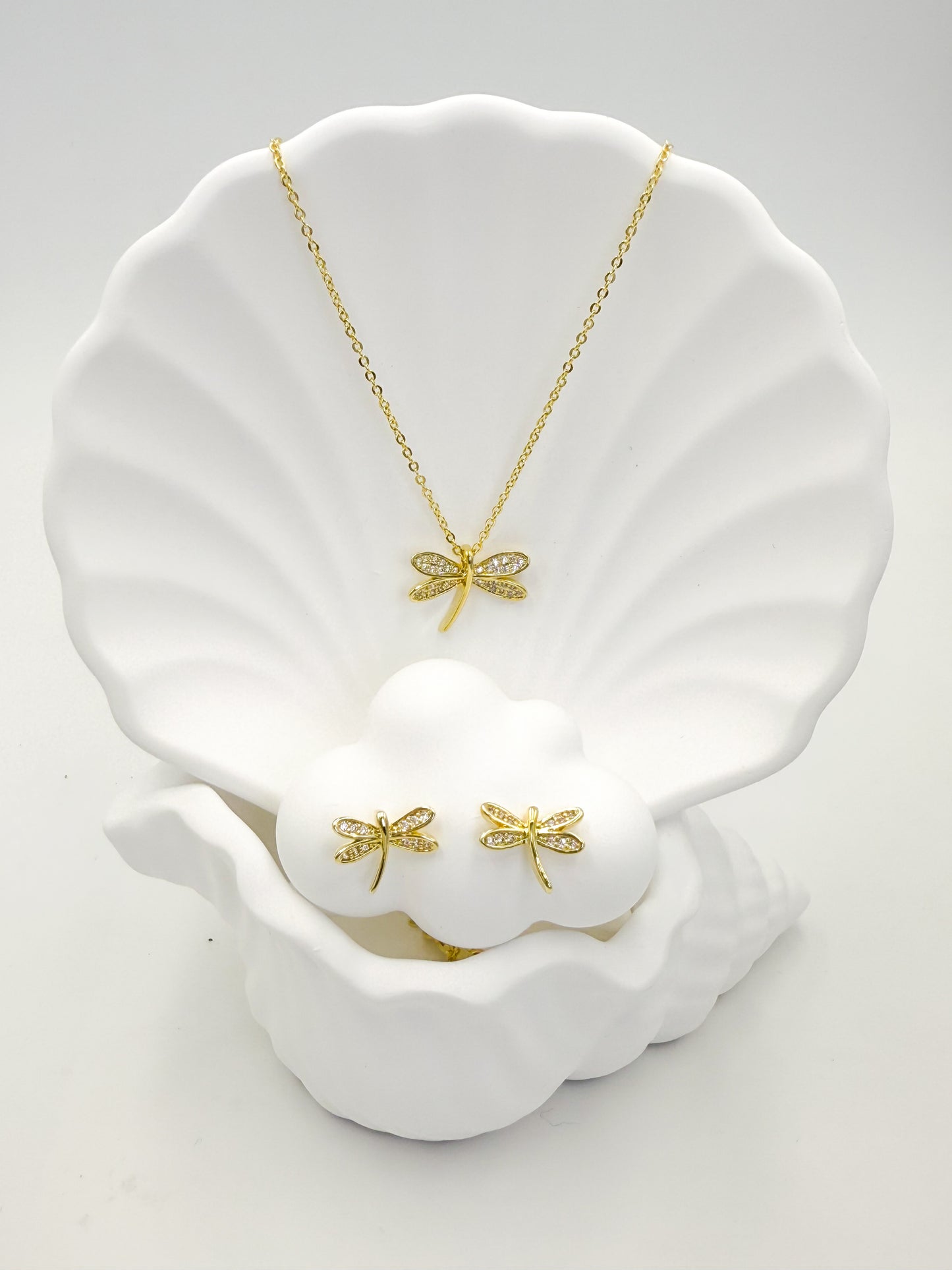 Collar Dorado con Aretes CDA9