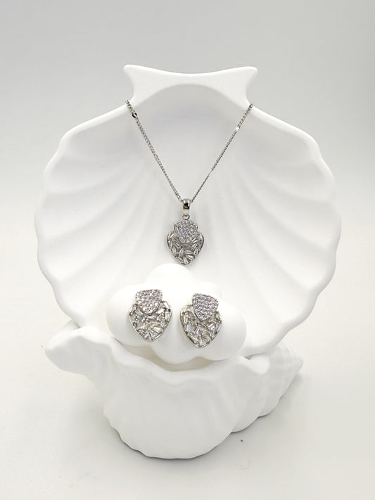 Collar Plateado con Aretes CPA1