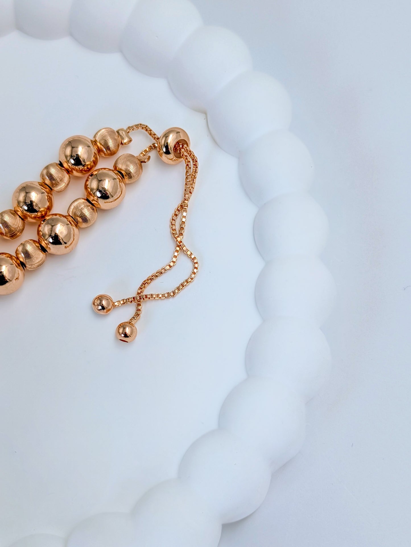 PULSERA DORADA D6